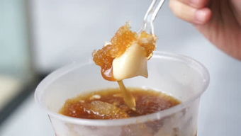 成都美食小分隊(duì)的微醺之旅 探尋街頭巷尾的酒精飲料魅力